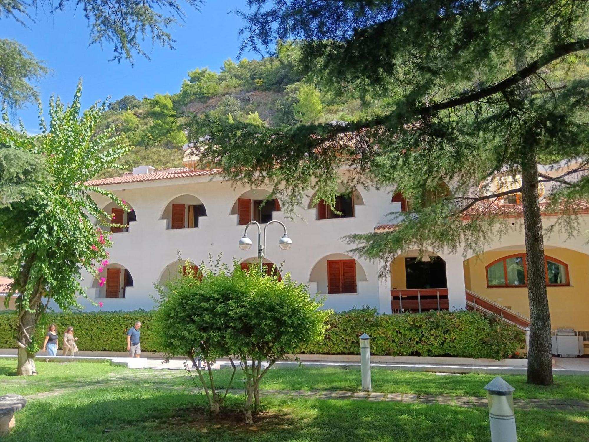 Villaggio Turistico La Mantinera - Hotel Praia a Mare Exterior photo